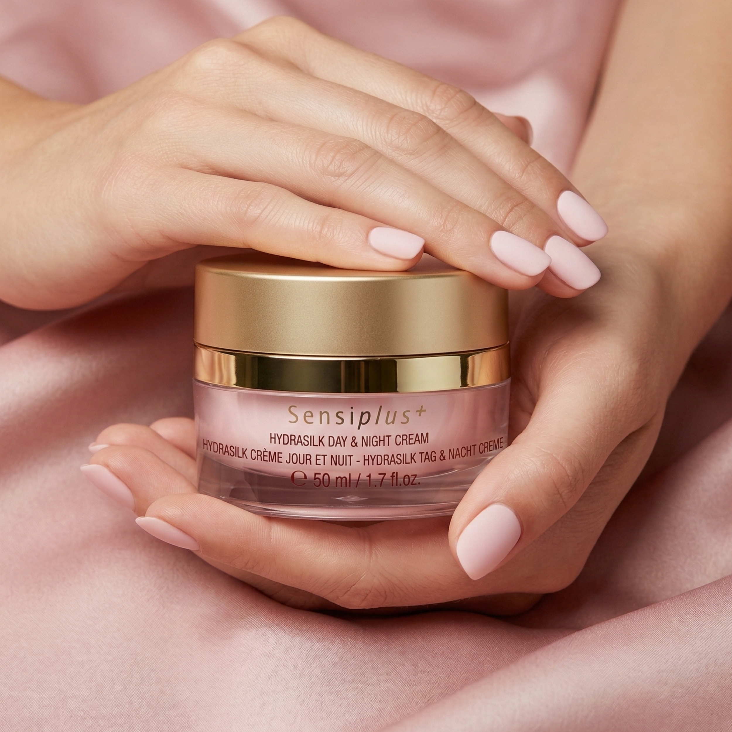 Sensiplus Hydrasilk Day & Night Cream